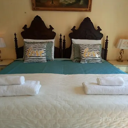 Casa De Santo Amaro Bed & Breakfast *